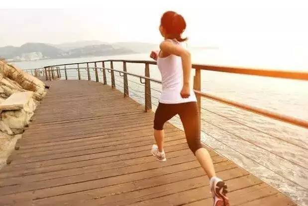 跑步爱自拍？自拍要谨慎！