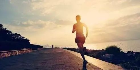 先吃饭还是先跑步？弄对顺序是第一步！