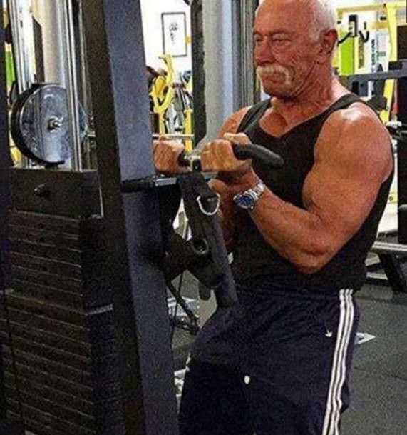 20岁女孩“强嫁”70岁爷爷！有些事你不服不行！