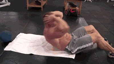 弱者羡慕别人的腹肌，强者享受自己的汗水！