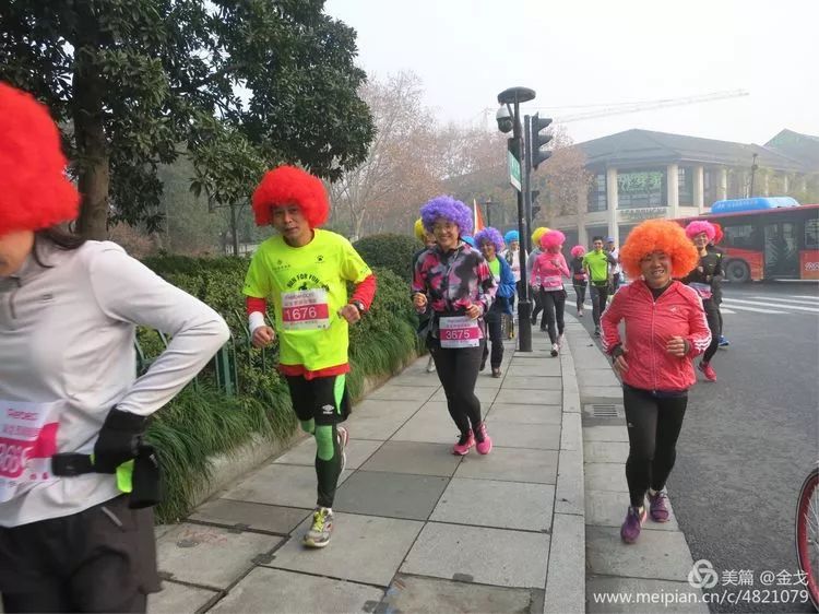 跑友分享｜一起炫彩奔跑一起情定玫瑰