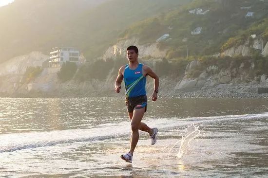 陈盆滨｜安全跑步要谨记这个字！