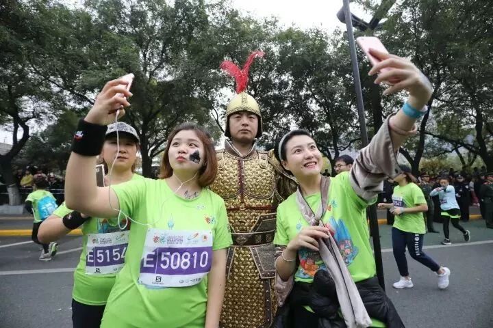 跑友分享｜彩虹伴我跑西马，一路看尽长安花