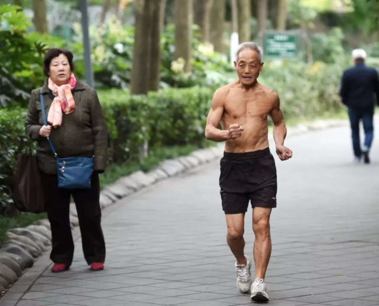 开眼界！厉害了word奇葩跑友！