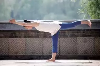 范爷独家蝴蝶骨美背教程