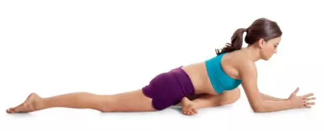 拉伸+强化，这4个动作让你不惧拉伤，跑得更快！