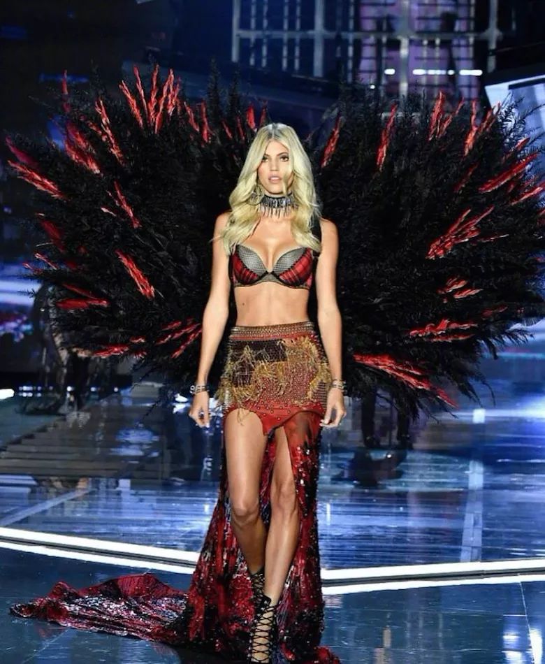 维密｜除了摔跤，别忘了身材！