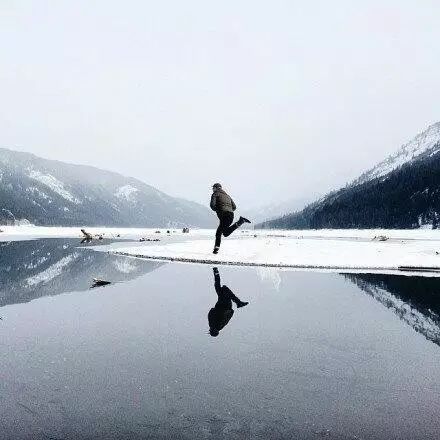 最理想的生活：宁静的读书，自由的跑步，相伴的爱情