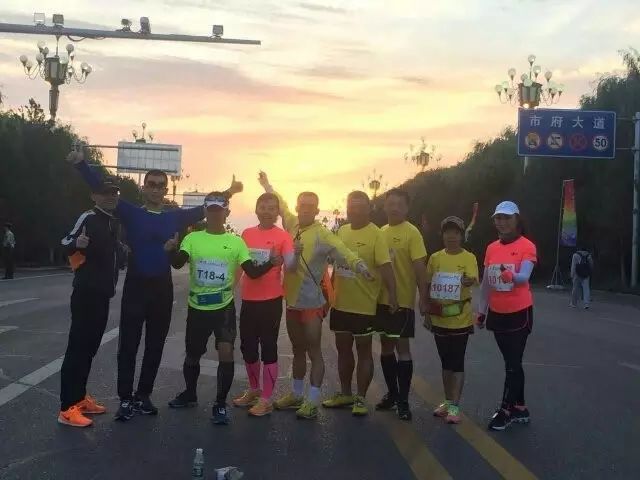 跑友分享｜不平凡的九月，第二场马拉松――乌海国际半程马拉松