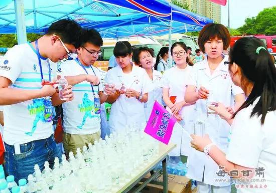 激情“兰马”涌动“中国红”