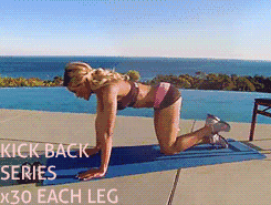 第八套翘臀广播体操！预备，齐！