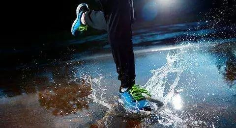 极端天气怎么跑？来看科学应对高招！