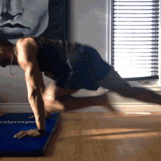 到底经历多少次啪啪啪，才能练成“公狗腰”？