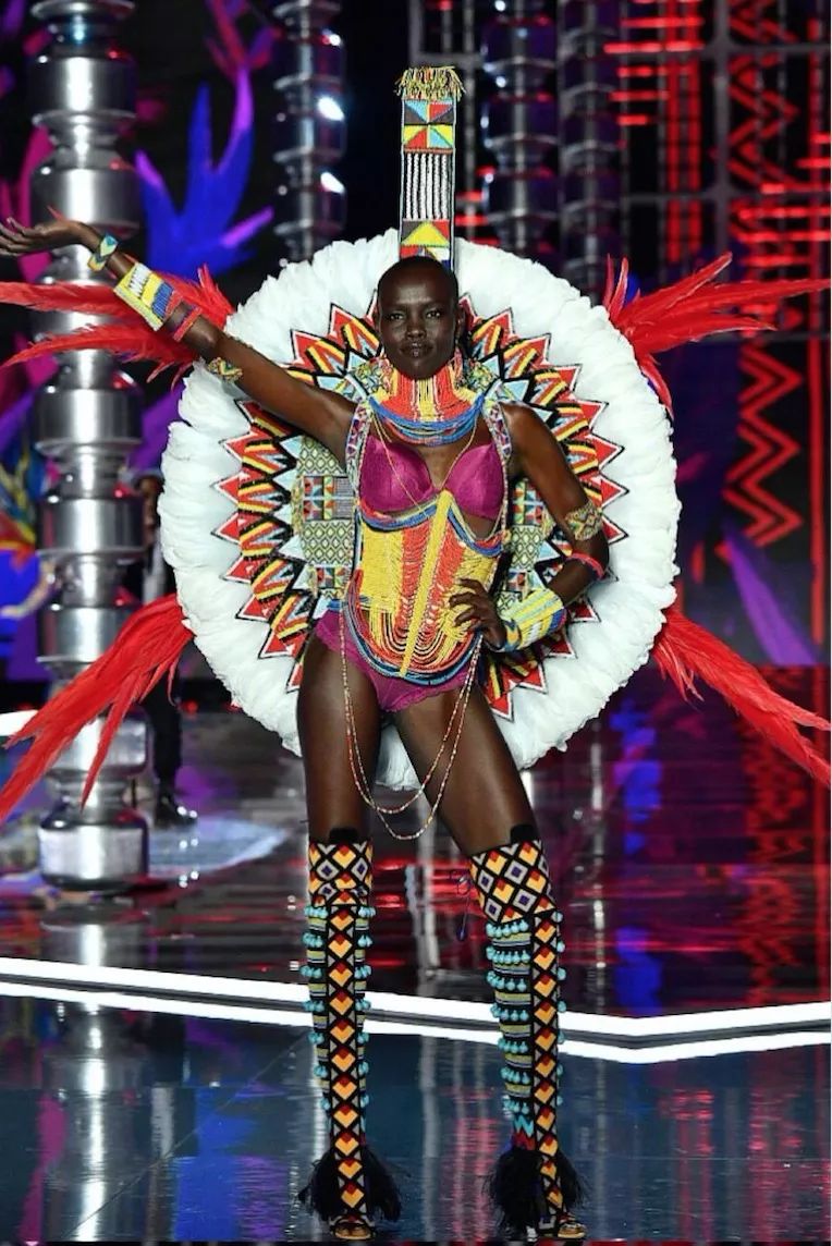 维密｜除了摔跤，别忘了身材！