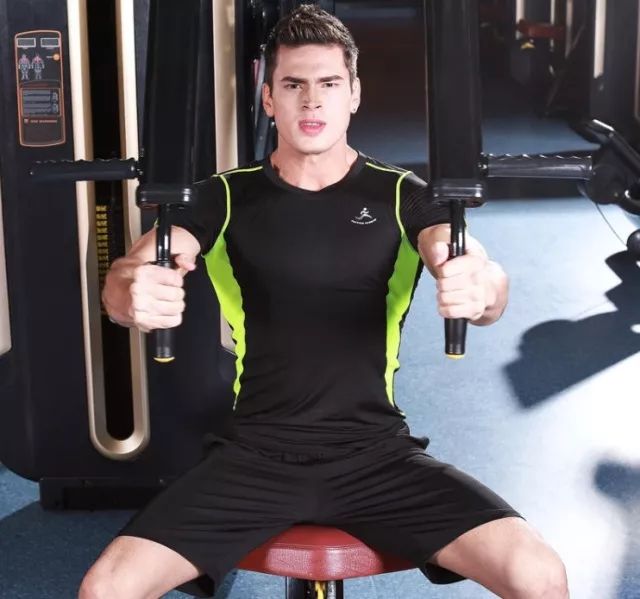 小哥哥专场｜快来PICK这些超酷夏跑装备！