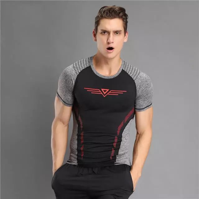 春季跑步，你还缺一件衣服！