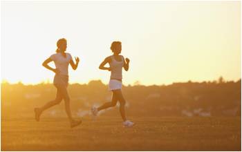 快走VS慢跑，哪种方式更减肥？