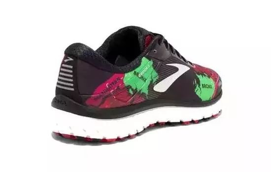 纽马｜8款超级跑鞋齐打Call！