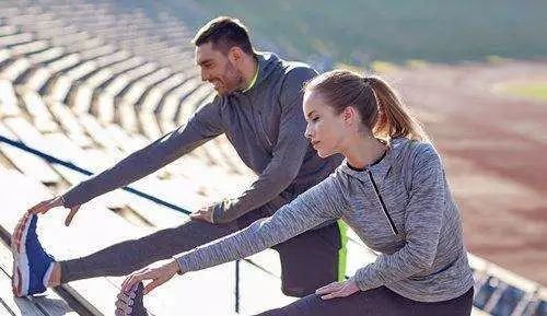 热身，还可以有这种操作？