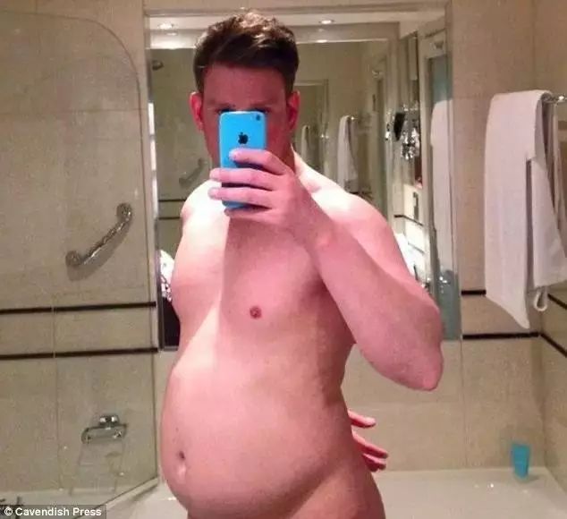 “怀孕男”变肌肉男，他只用了7个月！