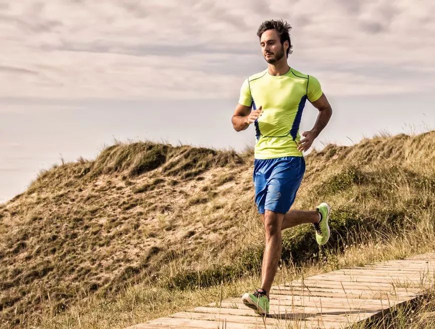 有一种生活叫跑步，优秀叫坚持