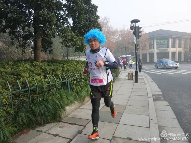 跑友分享｜一起炫彩奔跑一起情定玫瑰