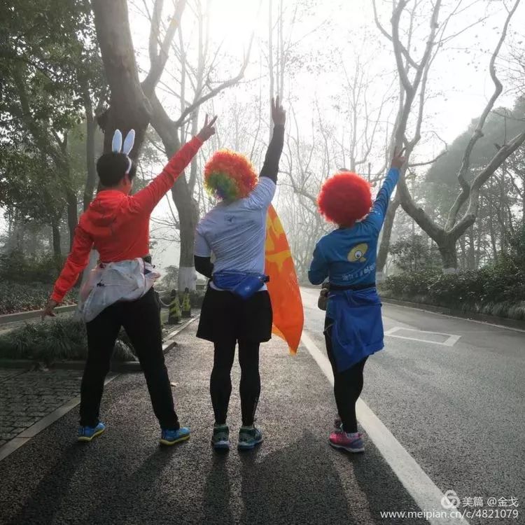 跑友分享｜一起炫彩奔跑一起情定玫瑰