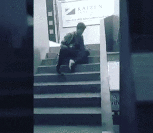 @上马完赛的你，身体酸痛要这样拉伸！