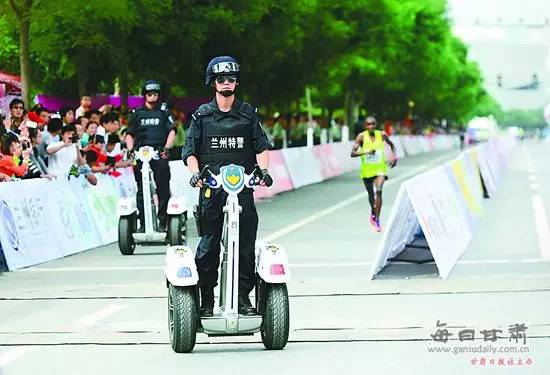 激情“兰马”涌动“中国红”