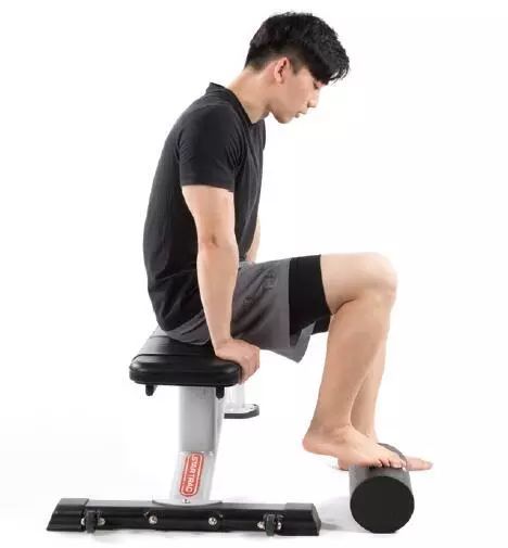 跑者肌肉放松：你需要知道的4个泡沫滚轴动作！