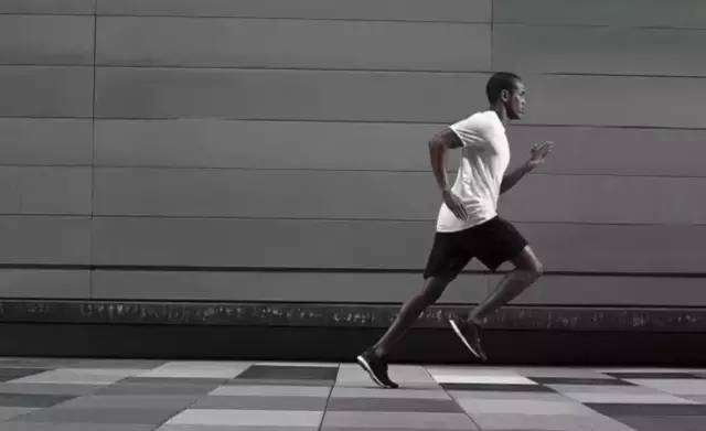 改掉这些坏习惯，远离脊柱损伤！