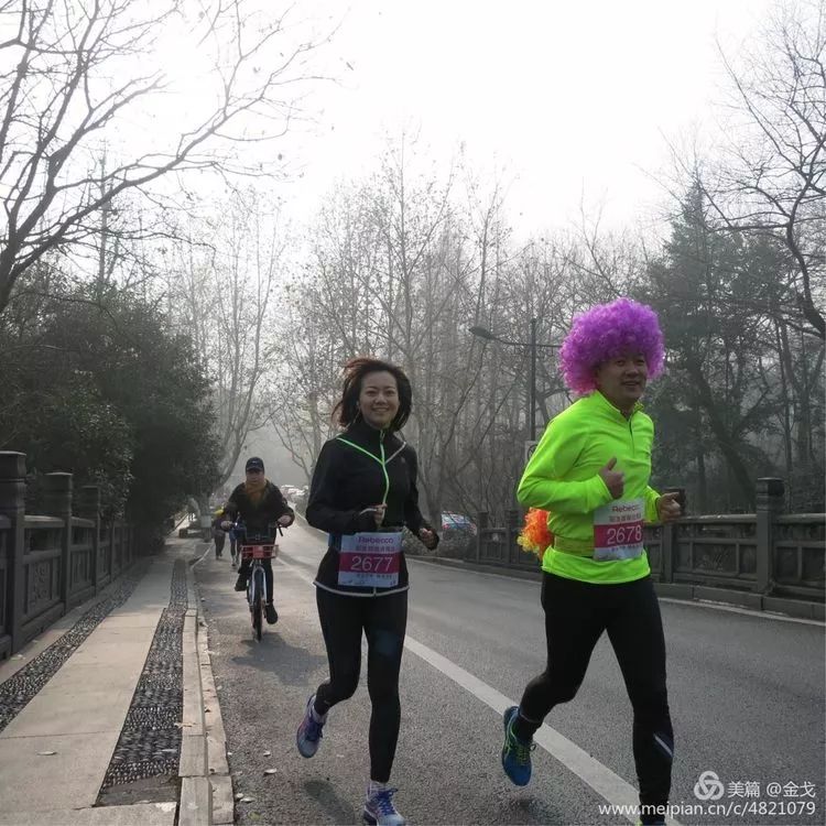 跑友分享｜一起炫彩奔跑一起情定玫瑰