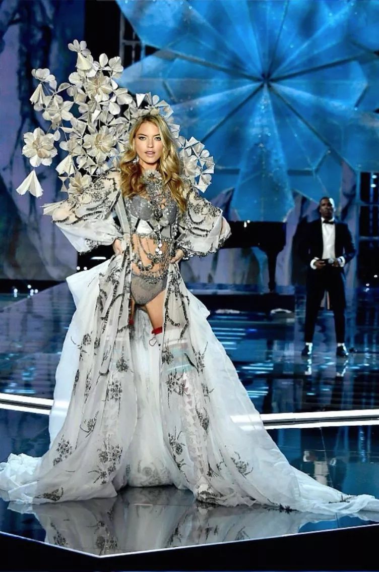 维密｜除了摔跤，别忘了身材！