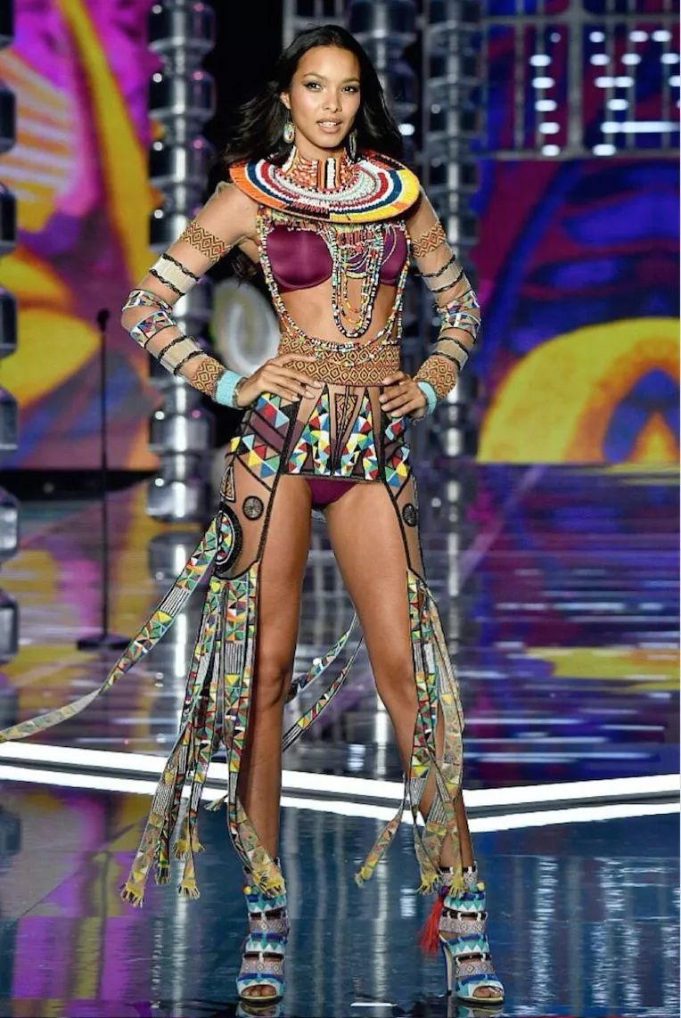 维密｜除了摔跤，别忘了身材！