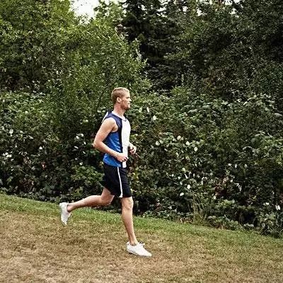 跑伤了别急着吃药，食疗也能补！