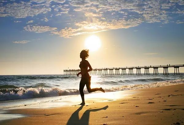 冬季晨跑最佳时段！事半功倍哦！