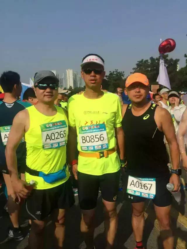 全马 | 痛并快乐着 纪念我的首马