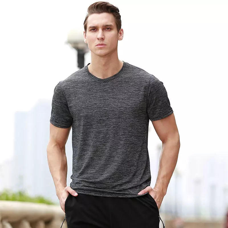 装备免费送！这里有炒鸡豪华的全马套装！