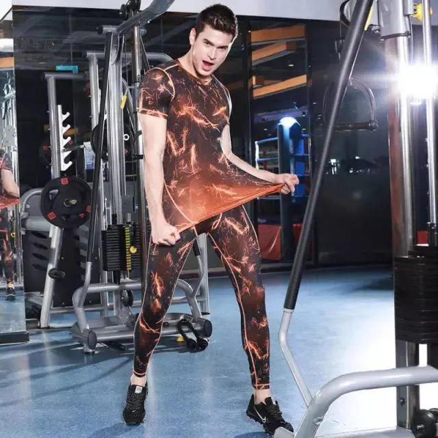 装备免费送！这里有炒鸡豪华的全马套装！