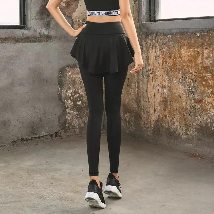 秋季跑步女款装备上新，运动风中的小性感！美到害羞！