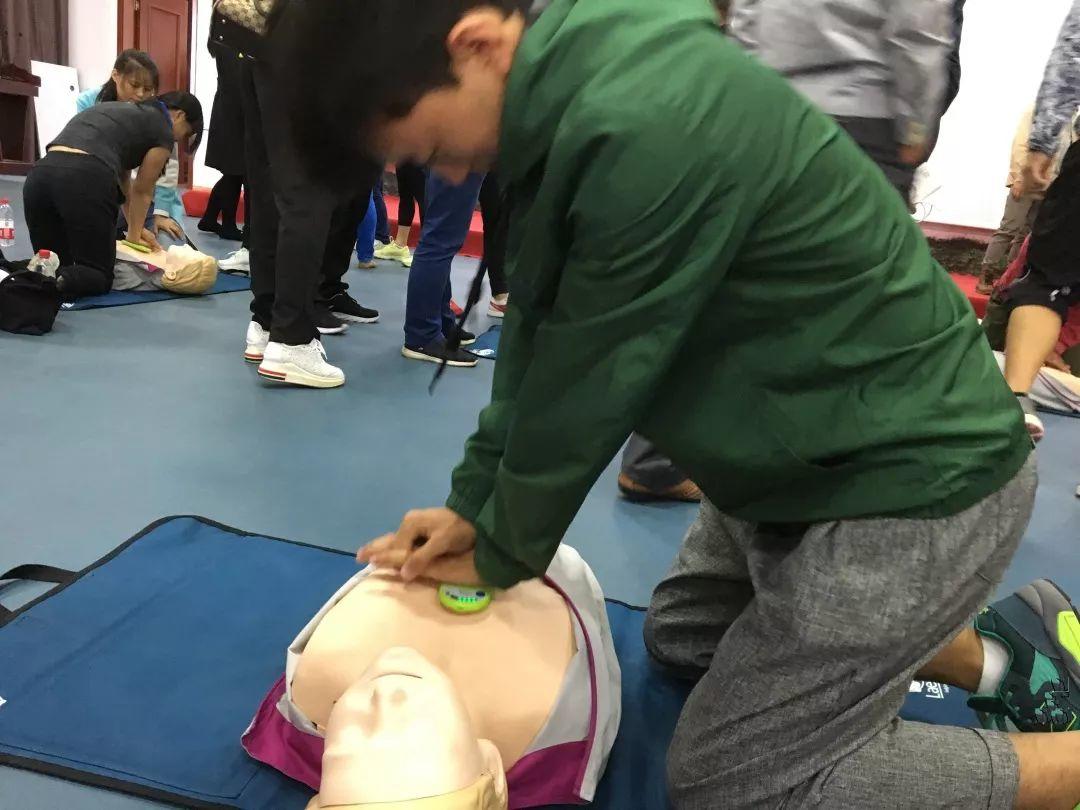 2018南昌马拉松首场公益急救训练营成功举办，助你在马拉松赛事上把握生命的每一分钟！