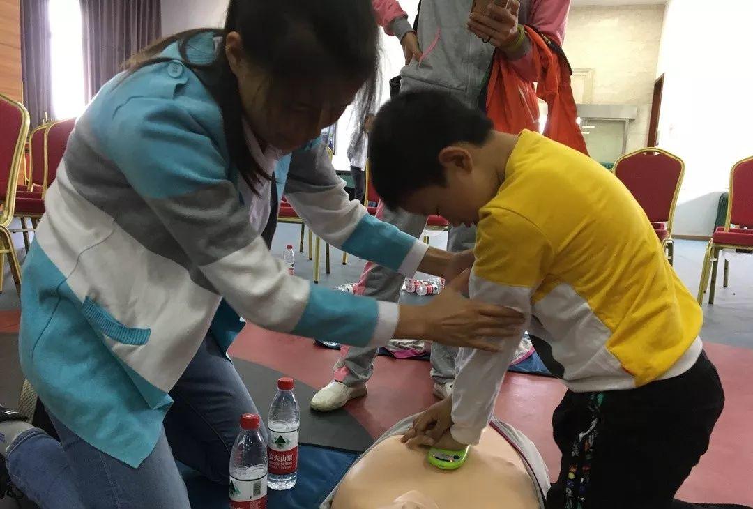 2018南昌马拉松首场公益急救训练营成功举办，助你在马拉松赛事上把握生命的每一分钟！