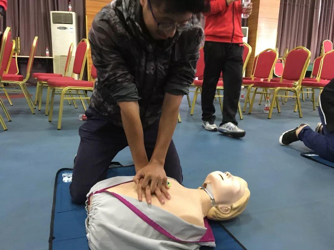 2018南昌马拉松首场公益急救训练营成功举办，助你在马拉松赛事上把握生命的每一分钟！