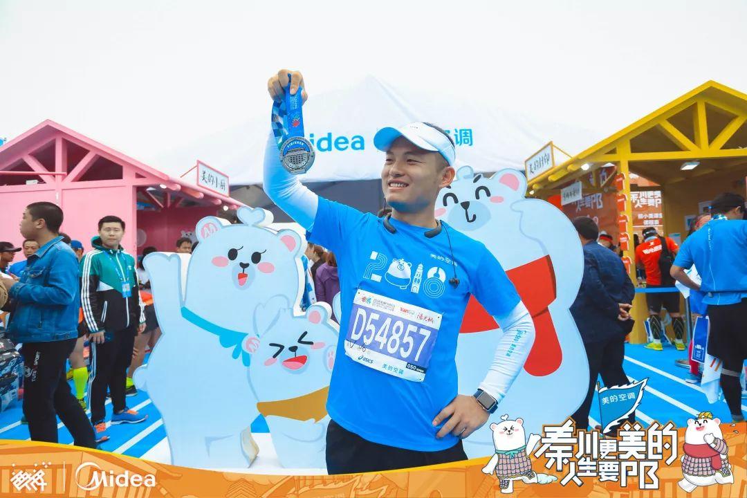 晨光耀古城，2018西安国际马拉松盛大开跑