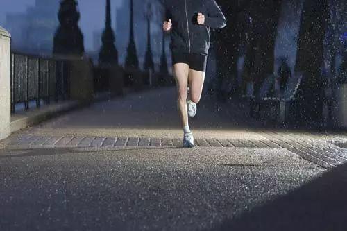 跑步过量引起内分泌失调？“适量原则”很重要！