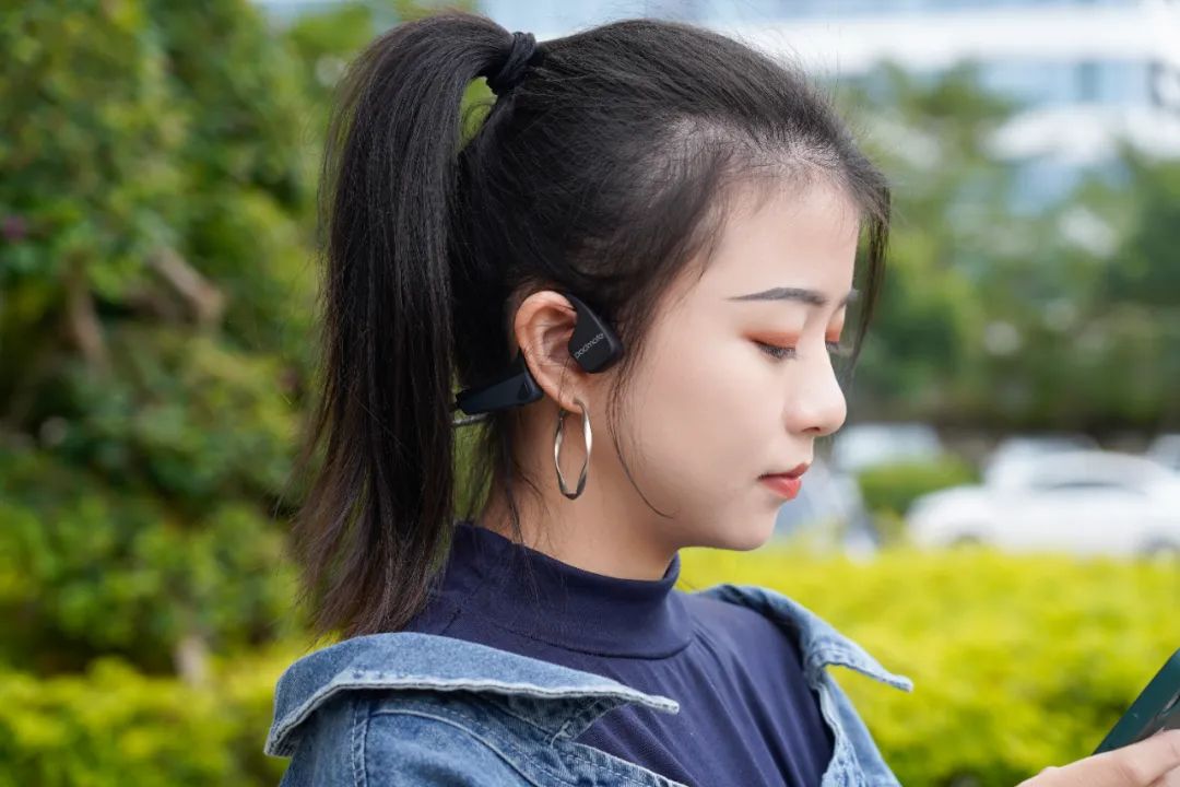 ​第一批 90 后，已经开始担心「耳聋」了！