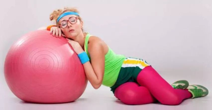 运动过量对身体会产生哪些影响? 运动过量对身体会产生哪些影响?