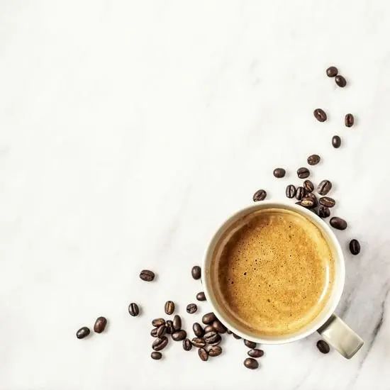 每天喝2-4杯咖啡，有利于降体脂保持身材