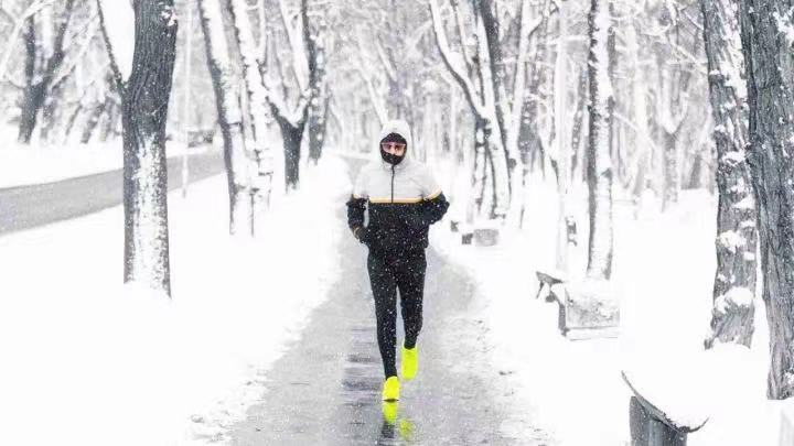 雪豹运动内衣！冬天跑步必备！30W跑友强烈推荐！