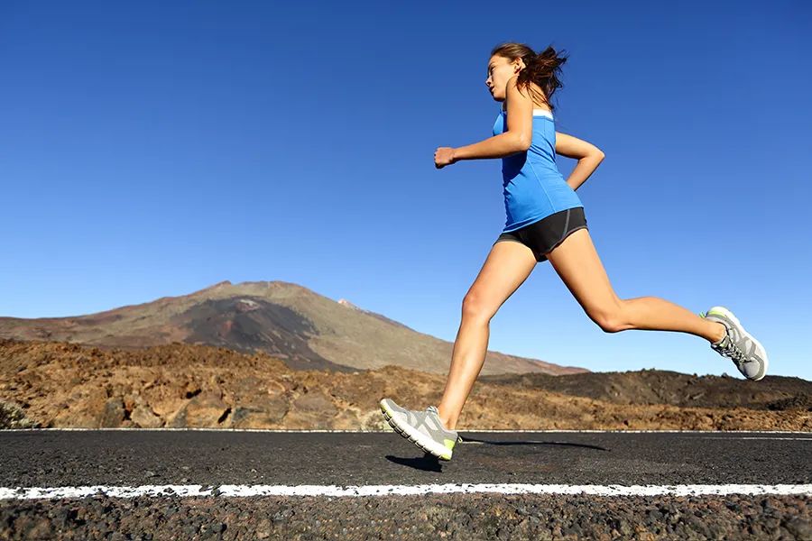 怎样提升步频，成为跑得更快的跑者？